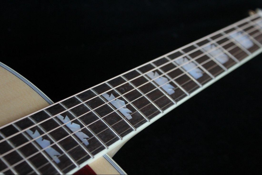 Gibson SJ-200 Parlor Custom Limited Edition