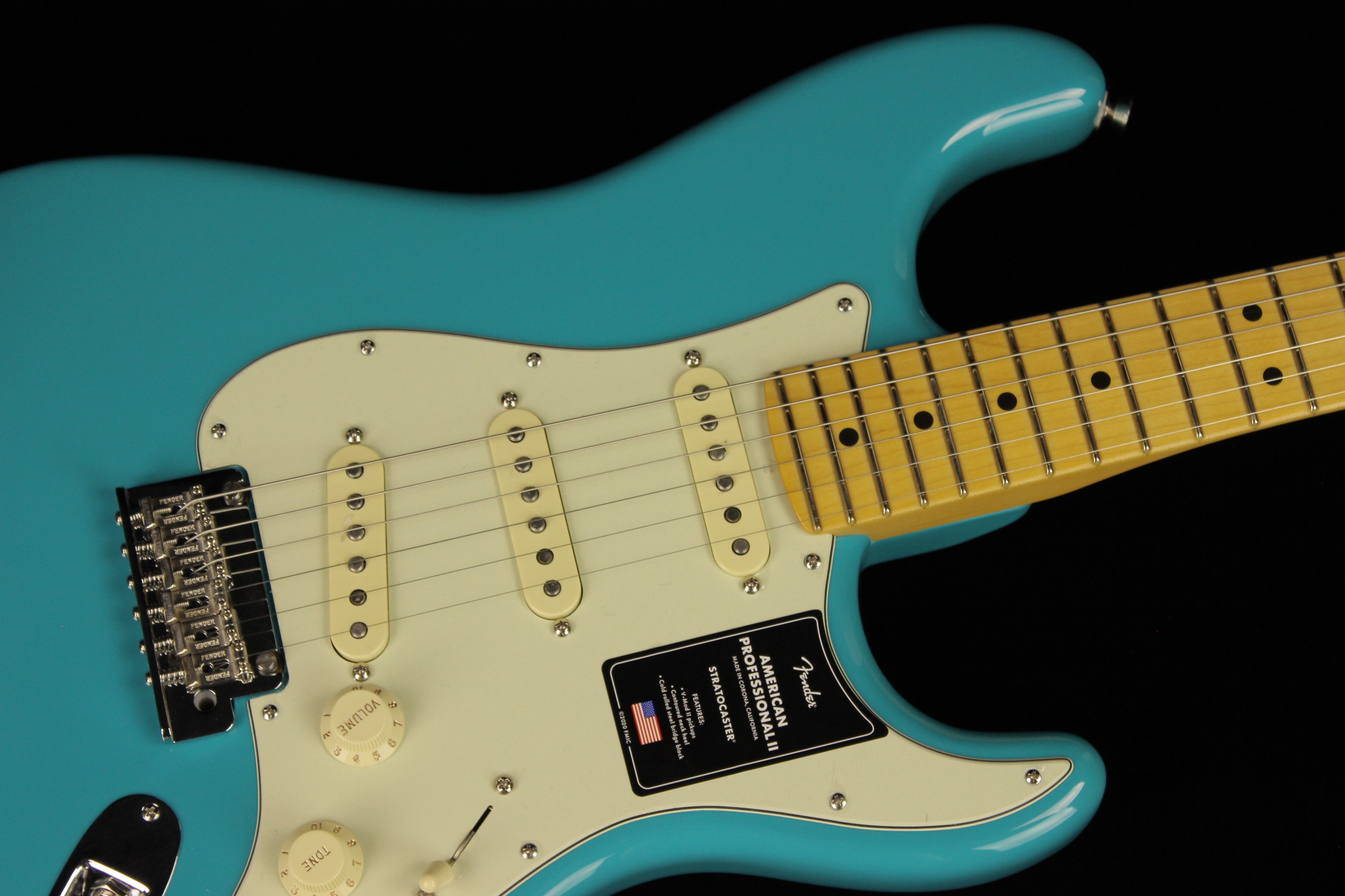Fender American Professional II Stratocaster Miami Blue (SN