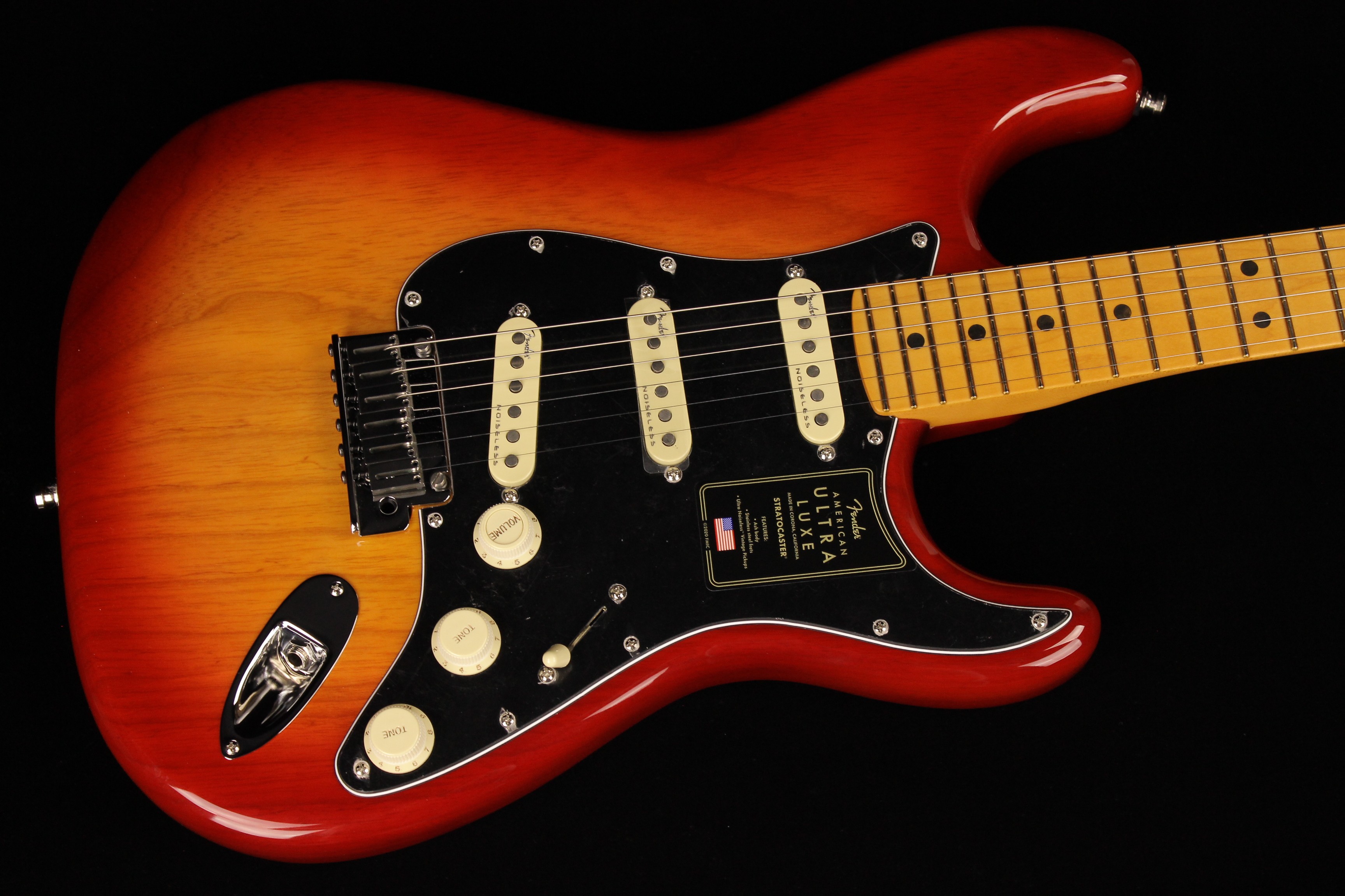 Fender-American-Ultra-Luxe-