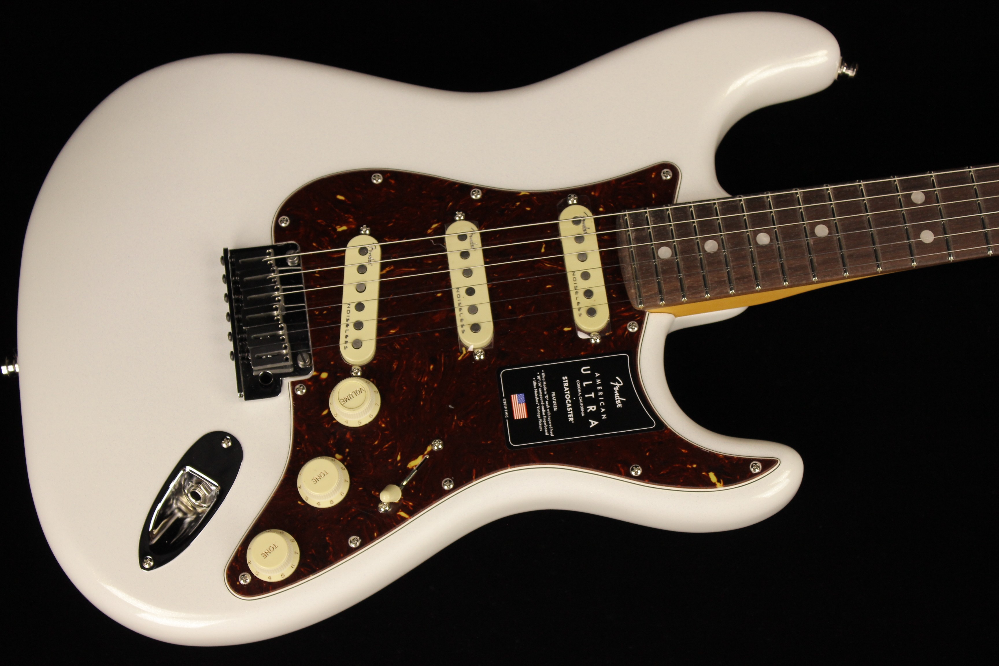 Artic　Fender　Gino　Guitars　American　US23003561)　Pearl　Ultra　Stratocaster　(SN: