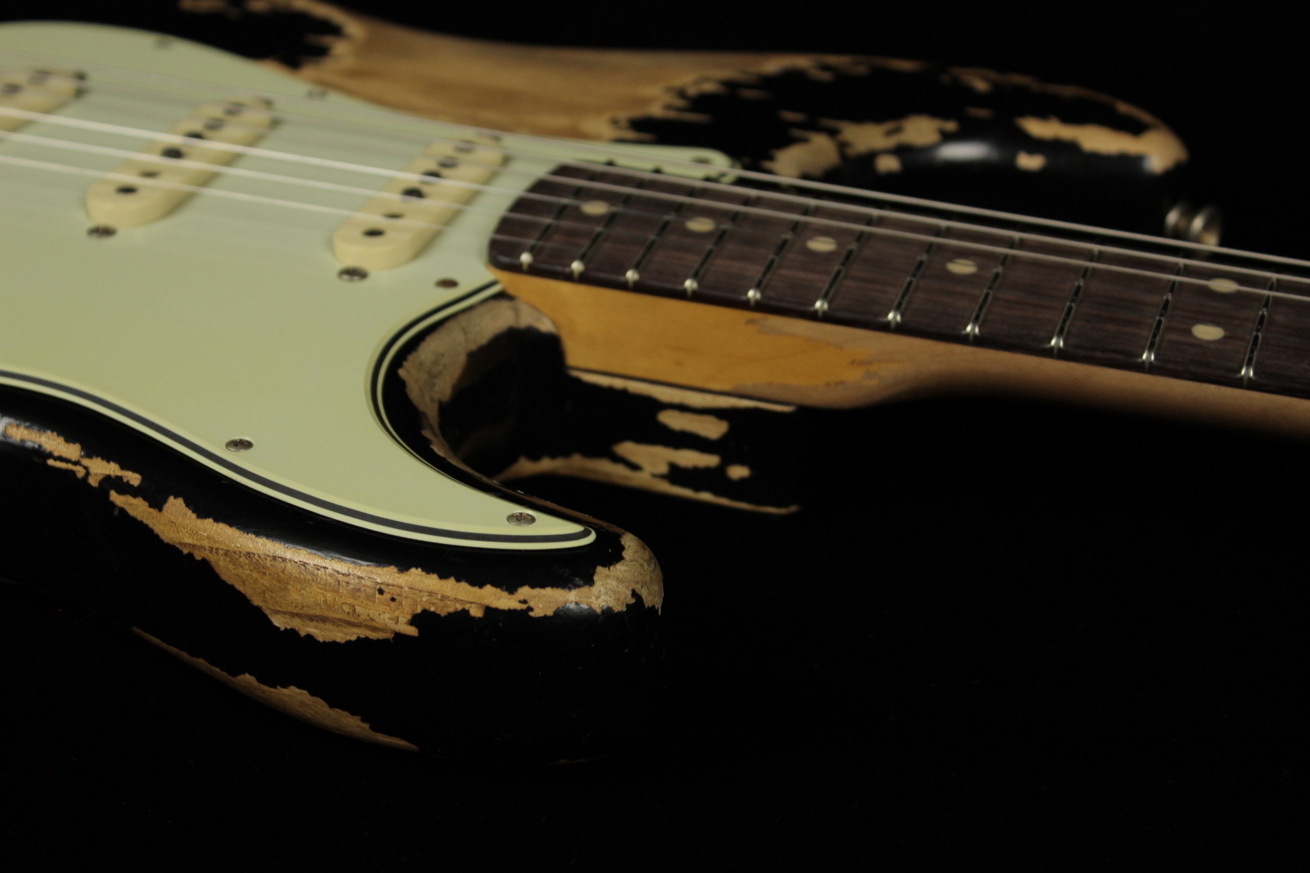 Fender Custom 1963 Stratocaster Super Heavy Relic Limited Super Faded/Aged  Black (SN: CZ542861) | Gino Guitars