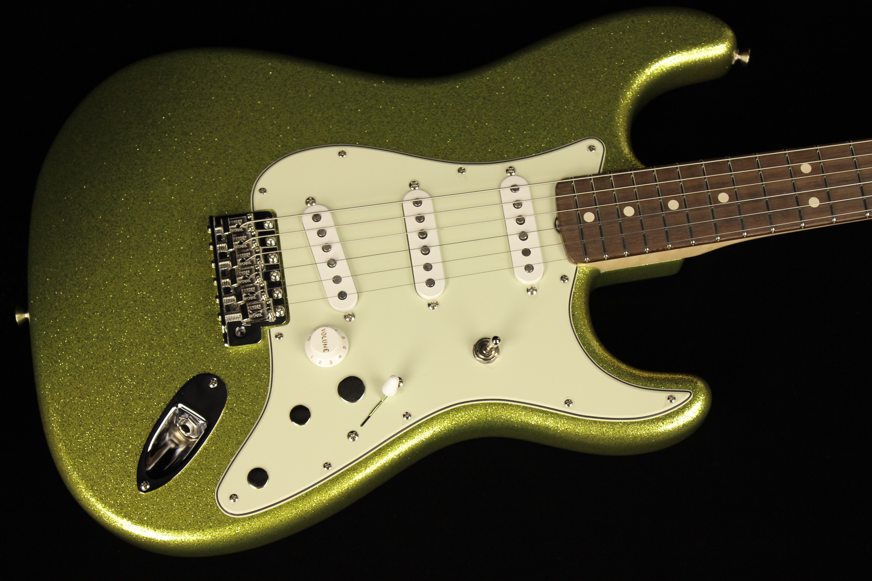 Fender Custom Dick Dale Signature Stratocaster Chartreuse Sparkle (SN:  CZ562975) | Gino Guitars