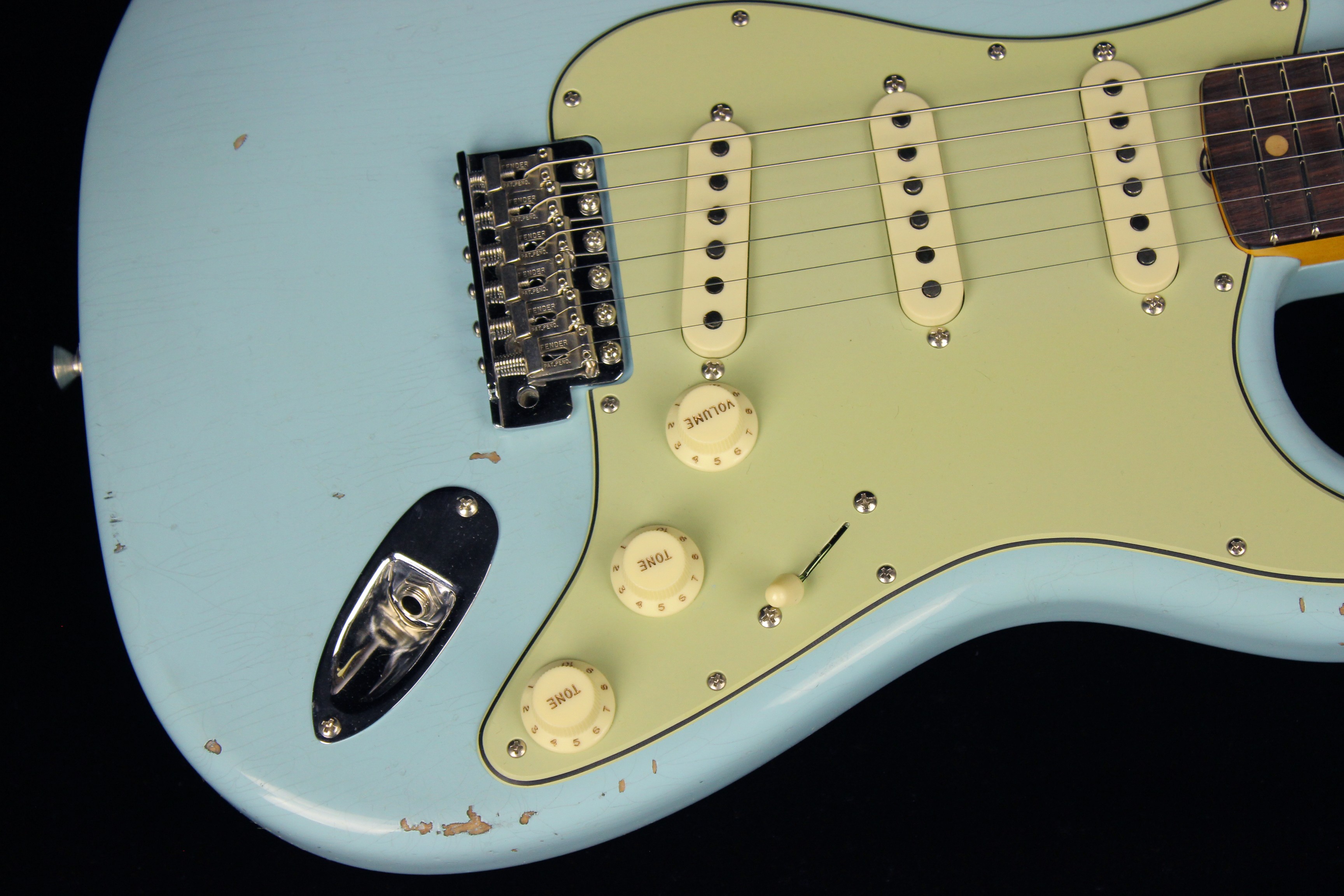 Fender Custom Late 1962 Stratocaster Relic Faded/Aged Daphne Fender Custom Late 1962 Stratocaster Relic Faded/Aged Daphne