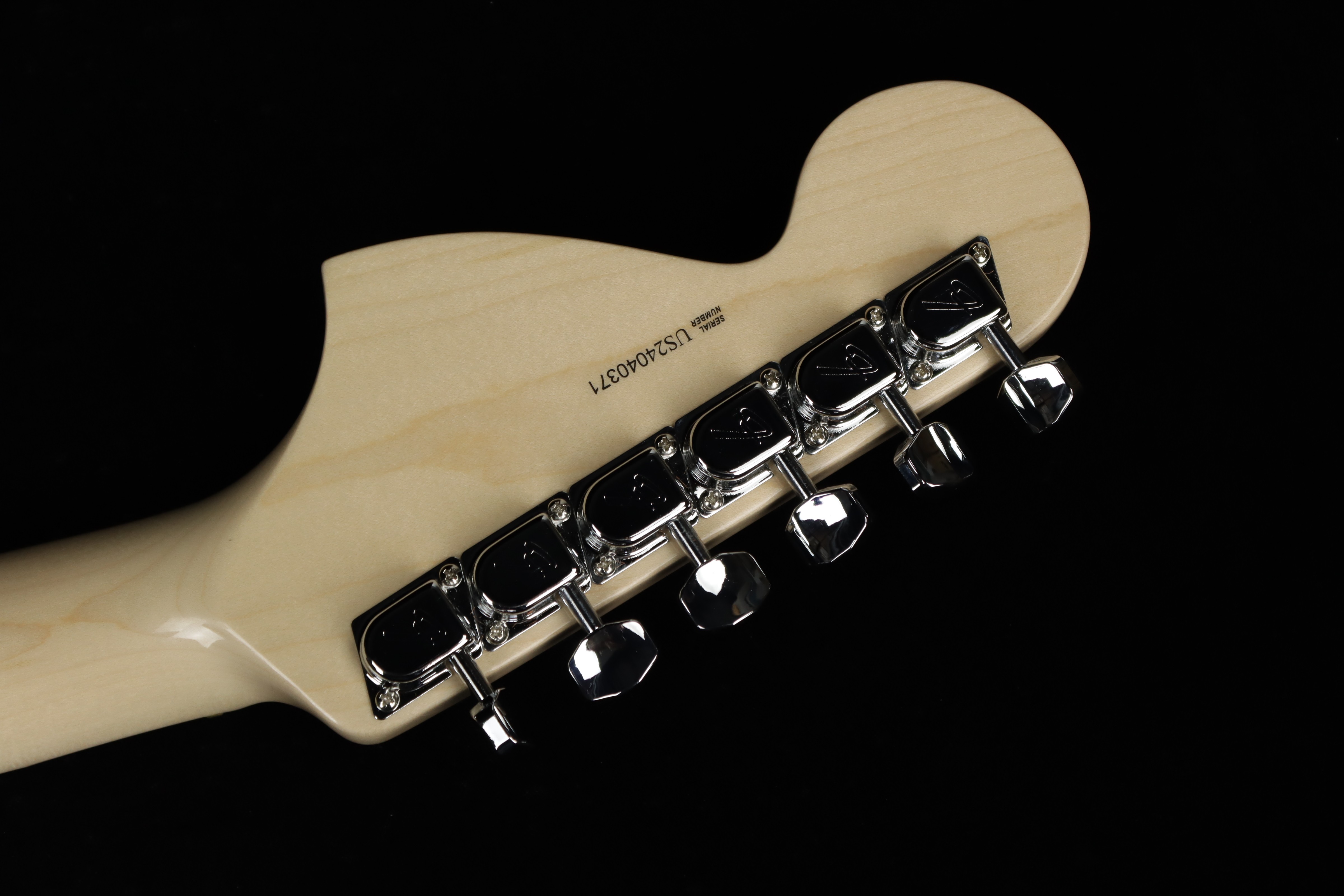 Amazon.com: Fender Yngwie Malmsteen Stratocaster - Vintage