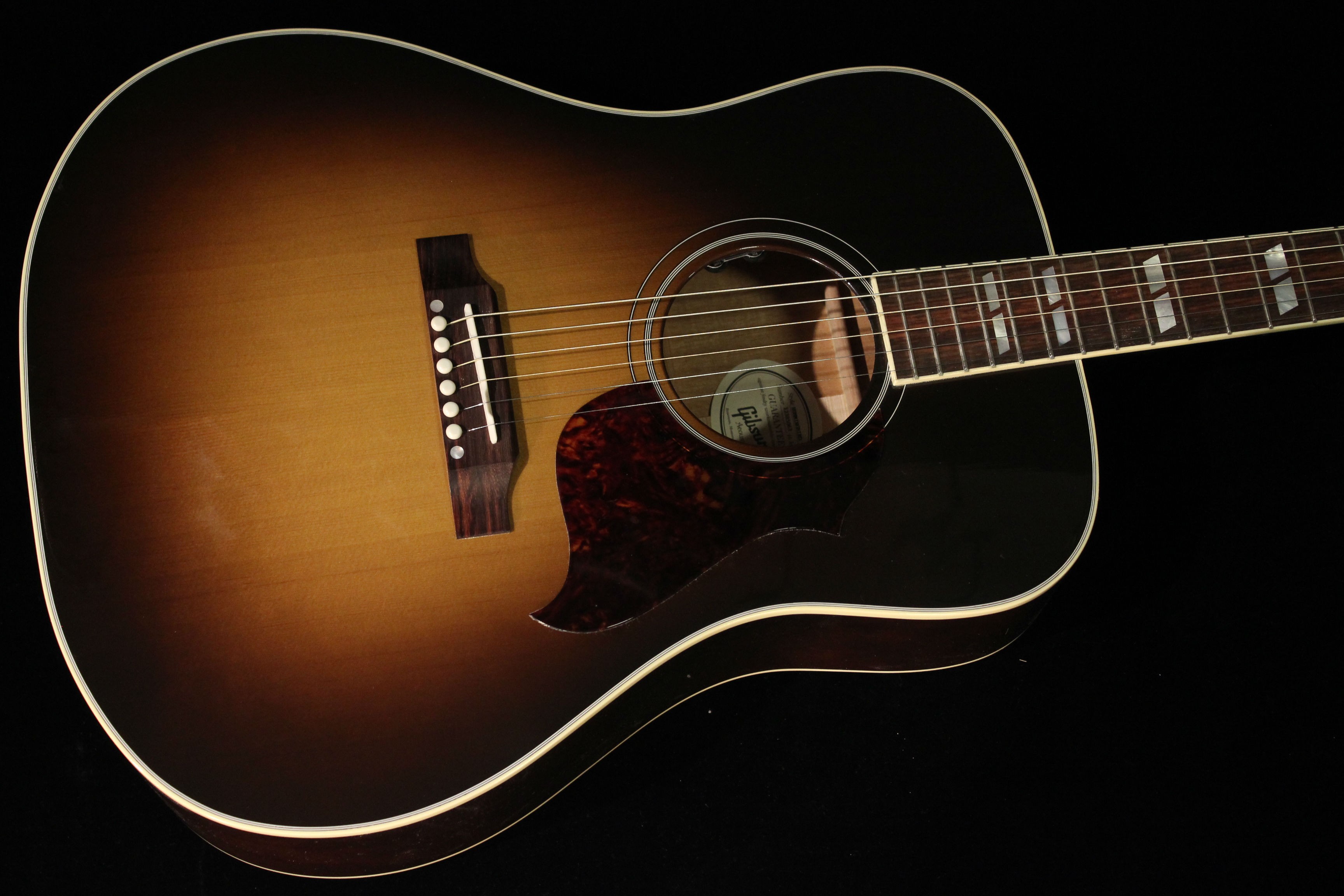 Gibson Hummingbird PRO  Vintage Sunburst SN:    Gino