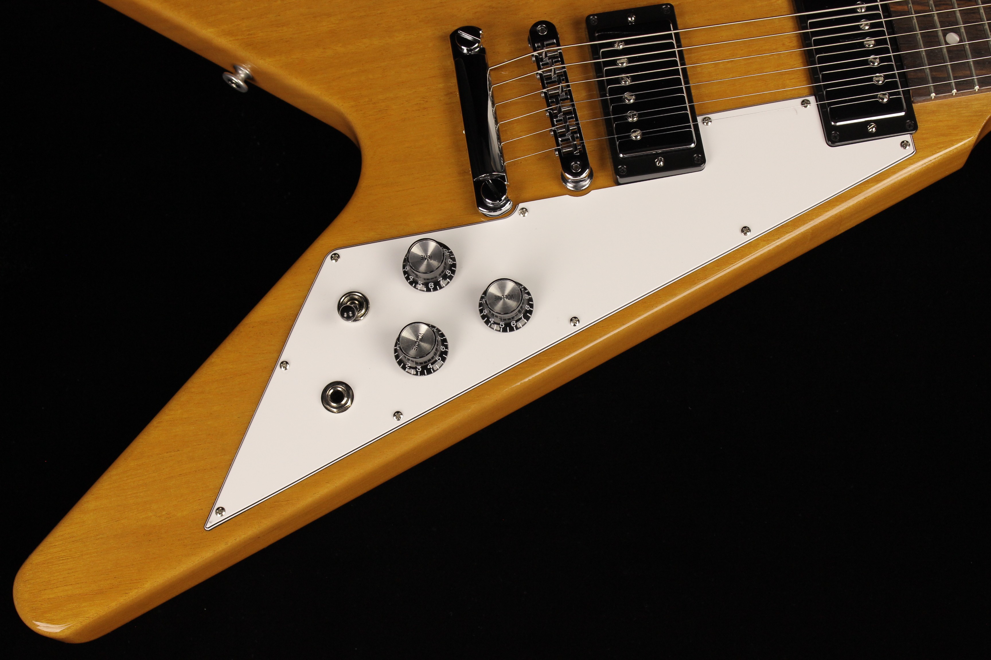 Flying V, Antique Natural | Gibson