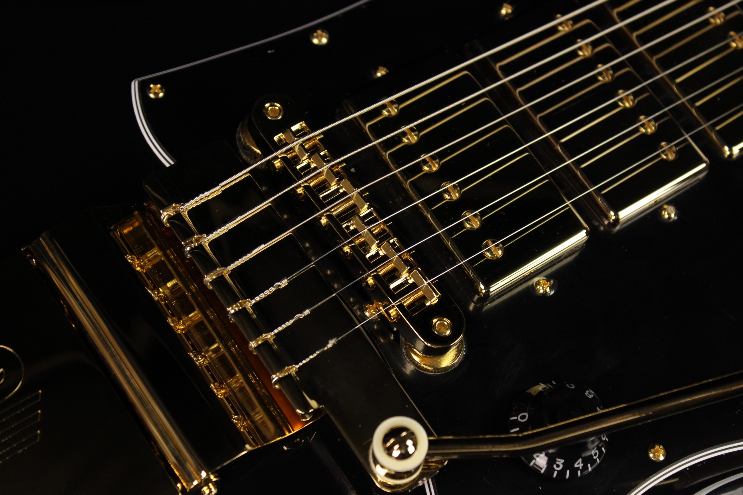 Gibson Kirk Douglas Signature SG Ebony (SN: 229700232 Gibson Kirk Douglas Signature SG Ebony (SN: 229700232