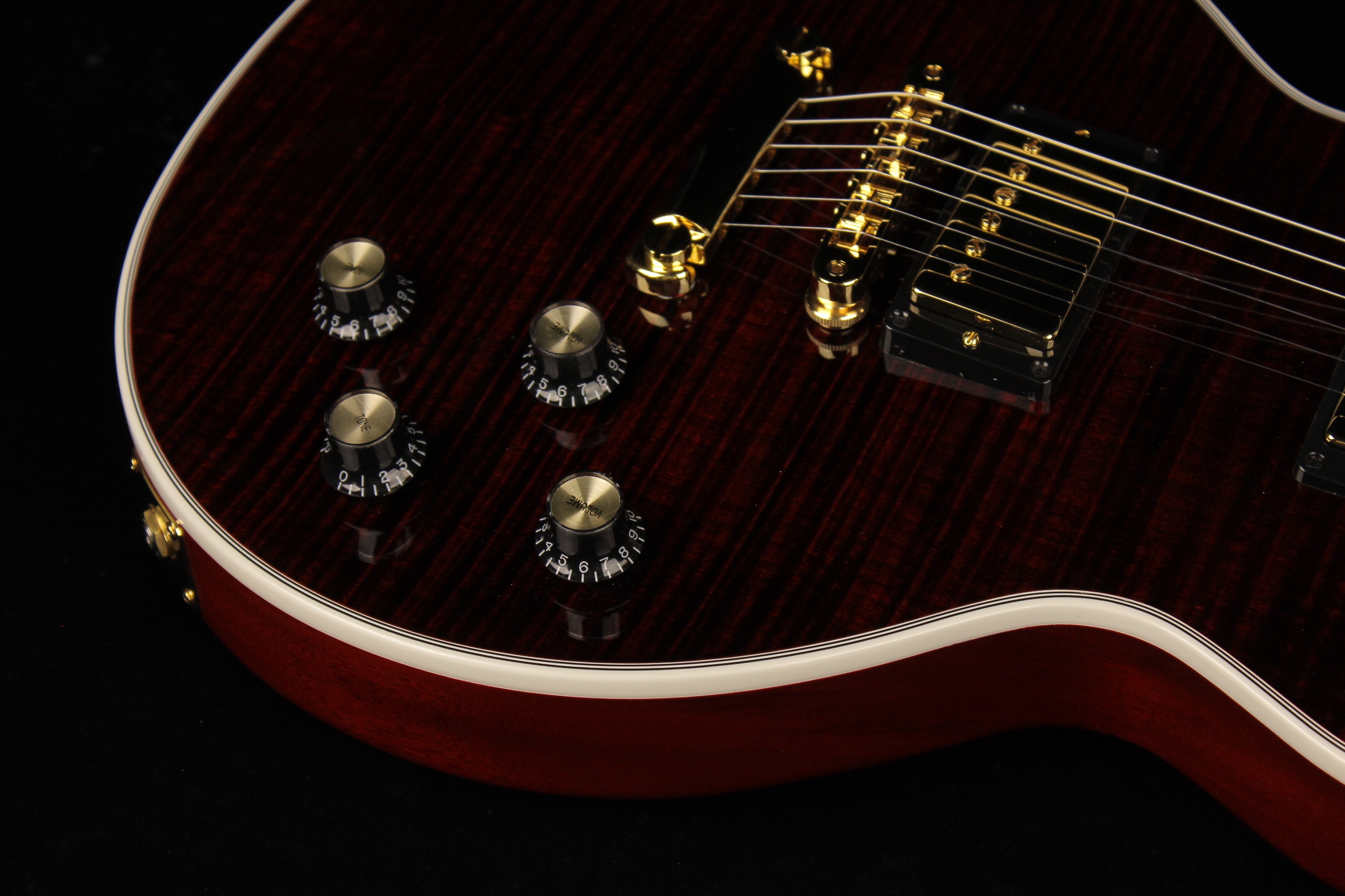 Gibson Les Paul Supreme Wine Red SN 210840082 Gino Guitars