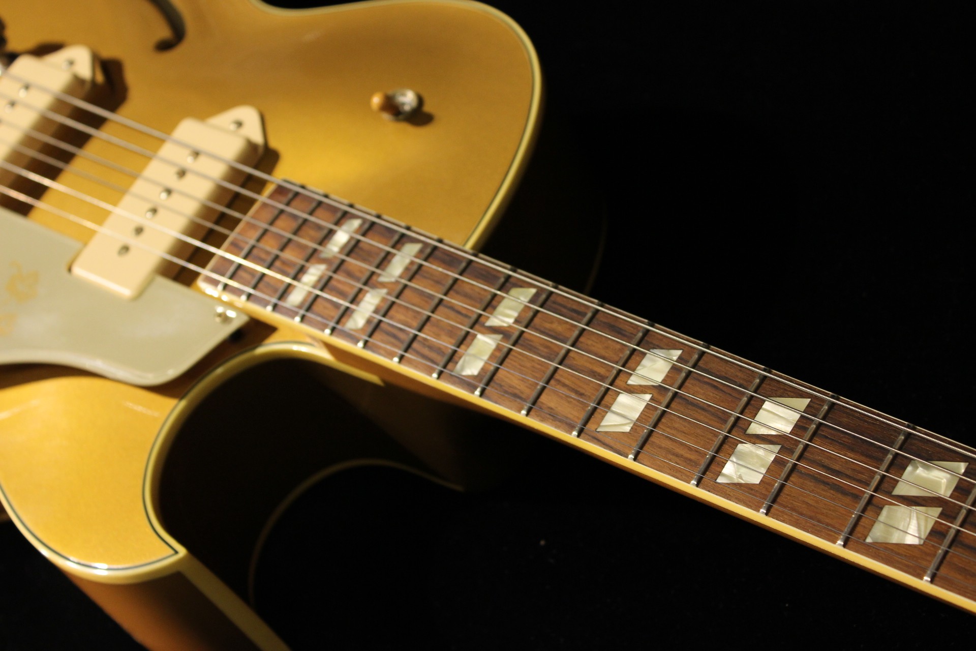 Gibson-Memphis-1952-ES-295-977