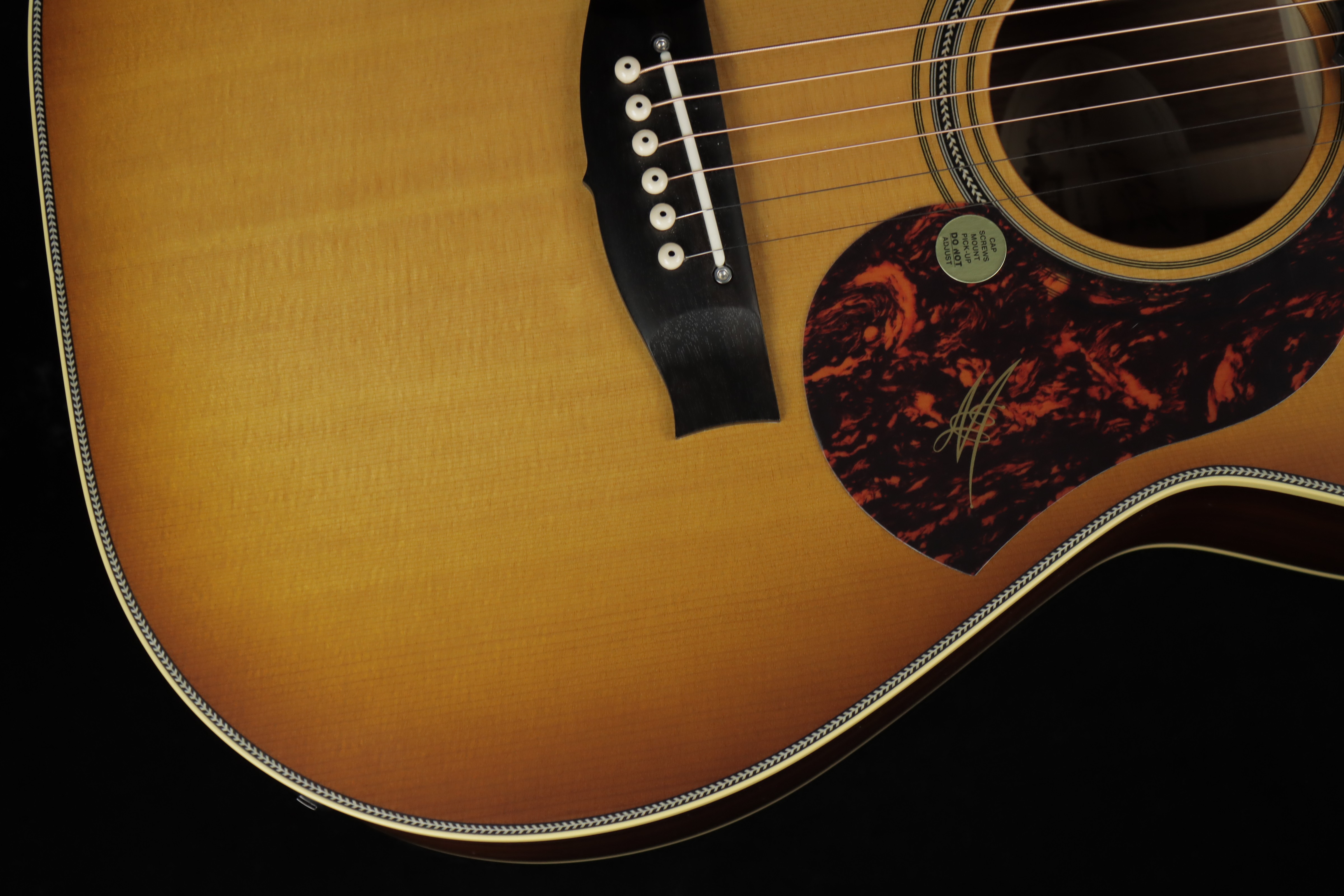 Maton EBG808C Nashville Vintage Amber Burst (SN: 28448) | Gino Guitars