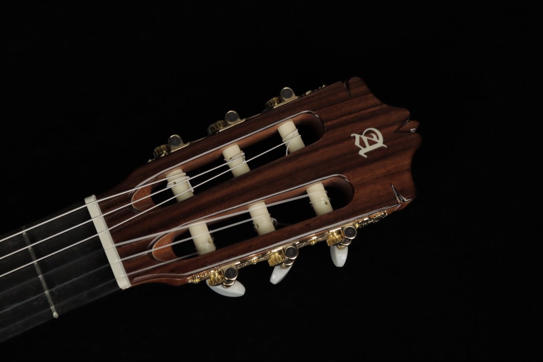 Alhambra 7C Classic