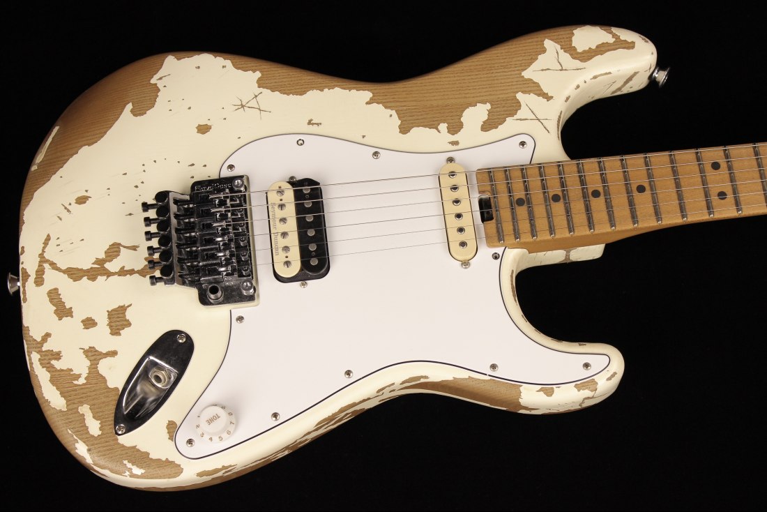 Charvel Henrik Danhage Limited Edition Signature Pro-Mod So-Cal Style 1 HS FR M