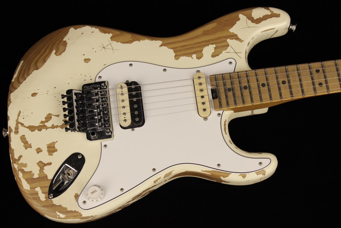 Charvel Henrik Danhage Limited Edition Signature Pro-Mod So-Cal Style 1 HS FR M