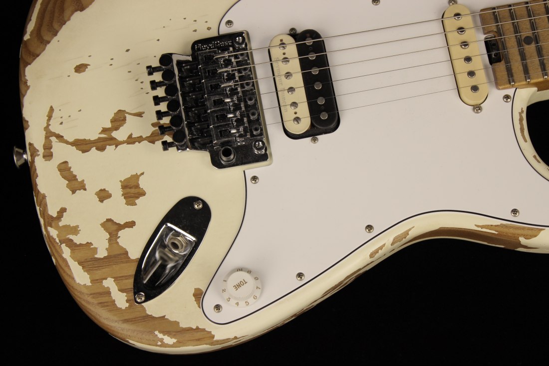 Charvel Henrik Danhage Limited Edition Signature Pro-Mod So-Cal Style 1 HS FR M