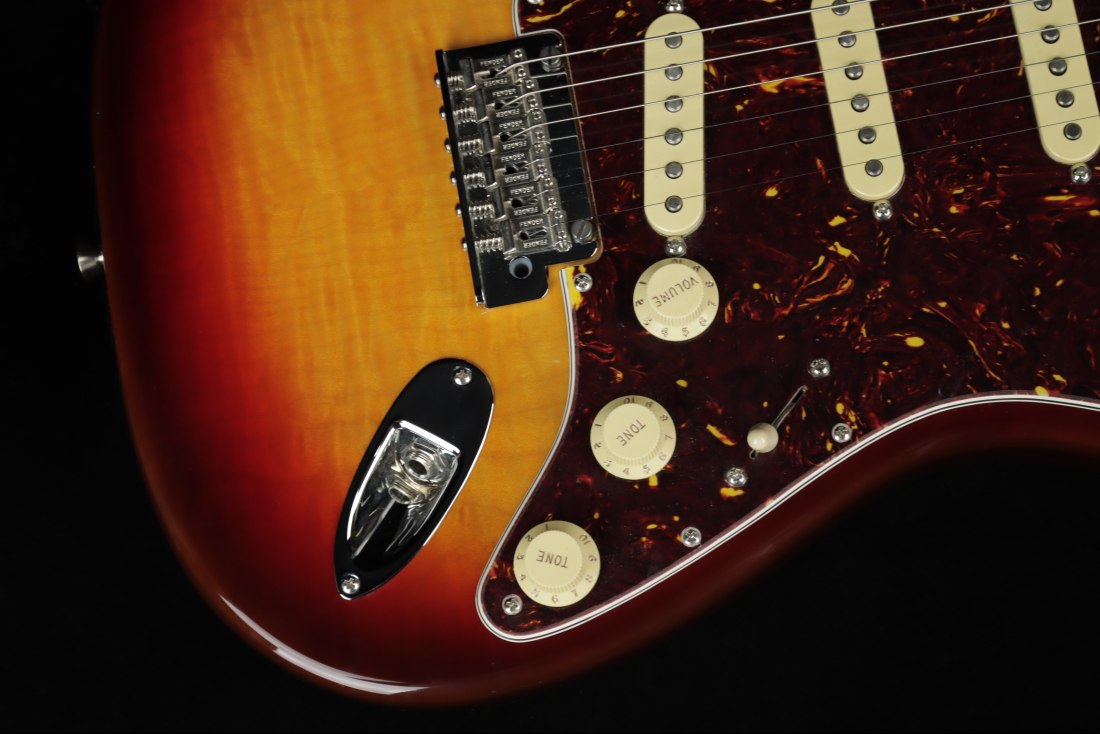 Fender 70th Anniversary American Professional II Stratocaster