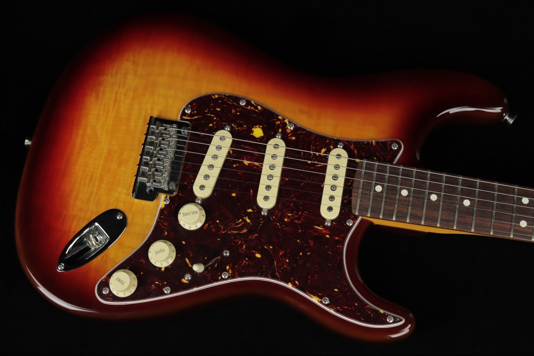 Fender 70th Anniversary American Professional II Stratocaster