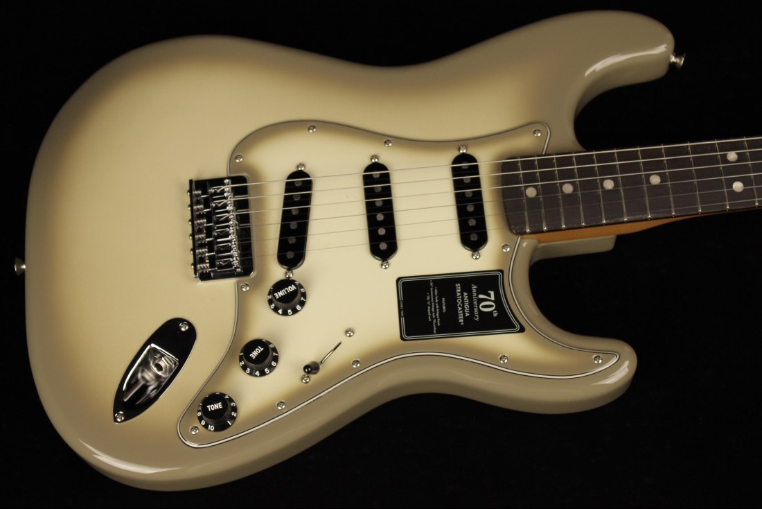 Fender 70th Anniversary Vintera II Stratocaster