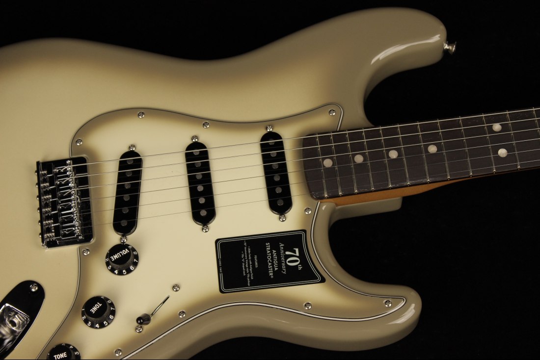 Fender 70th Anniversary Vintera II Stratocaster
