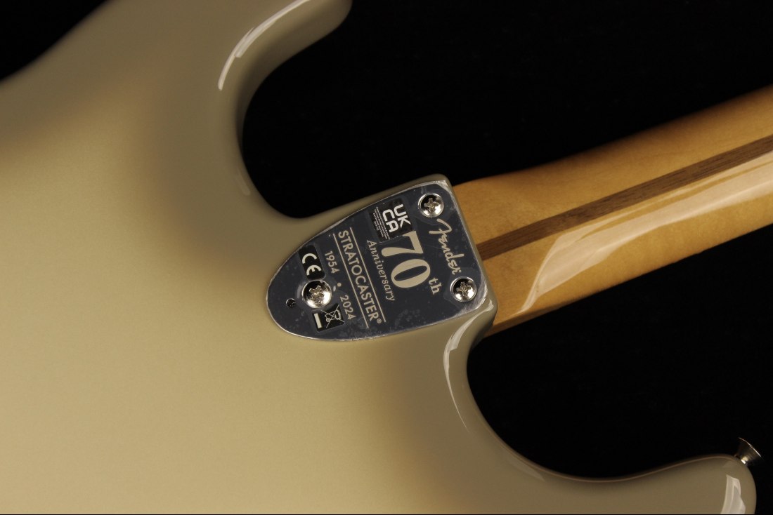 Fender 70th Anniversary Vintera II Stratocaster