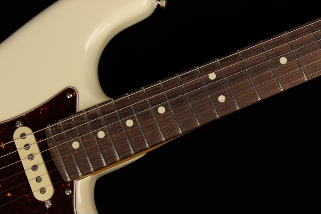 Fender American Professional II Stratocaster - RW OW
