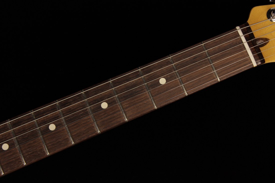 Fender American Professional II Stratocaster - RW OW