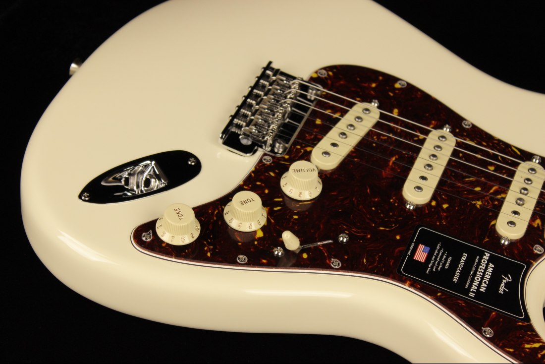 Fender American Professional II Stratocaster - MN OW