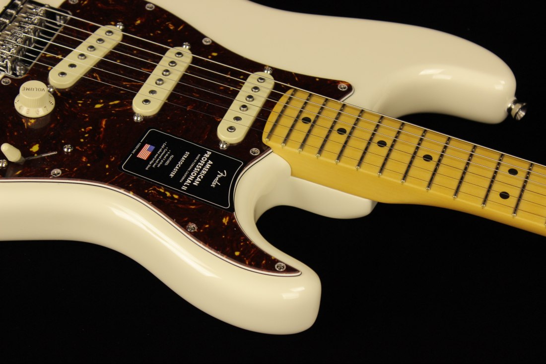 Fender American Professional II Stratocaster - MN OW