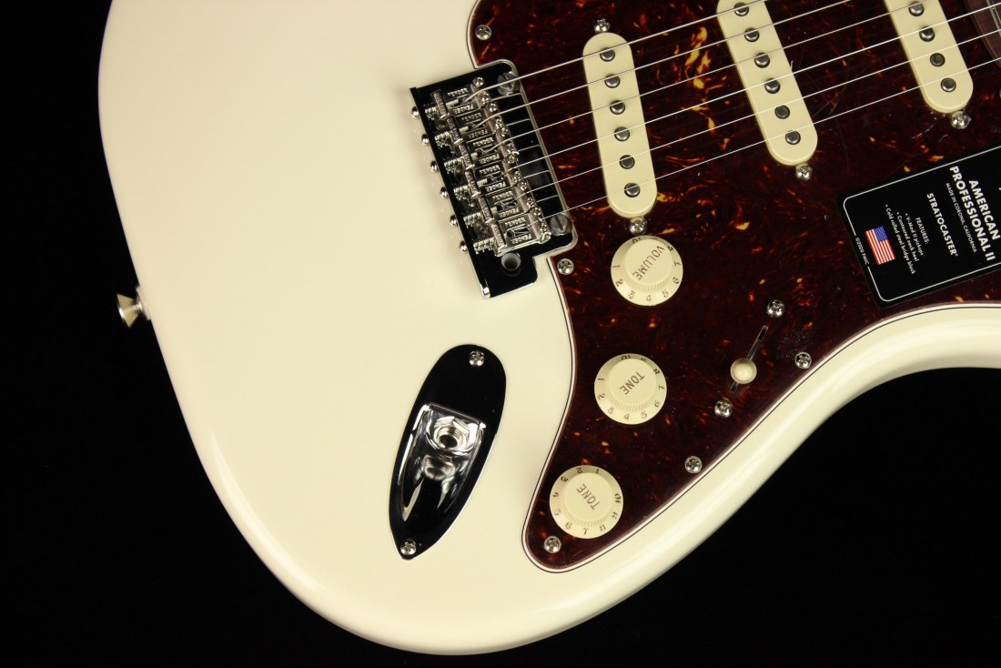 Fender American Professional II Stratocaster - RW OW