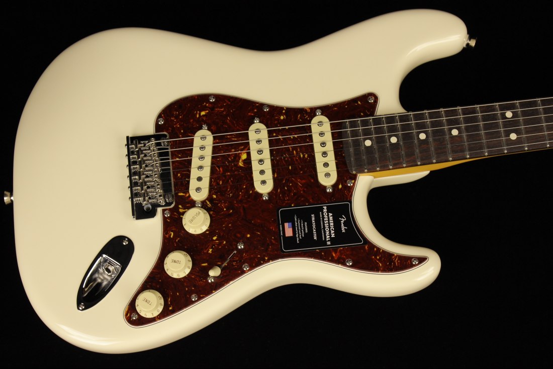 Fender American Professional II Stratocaster - RW OW