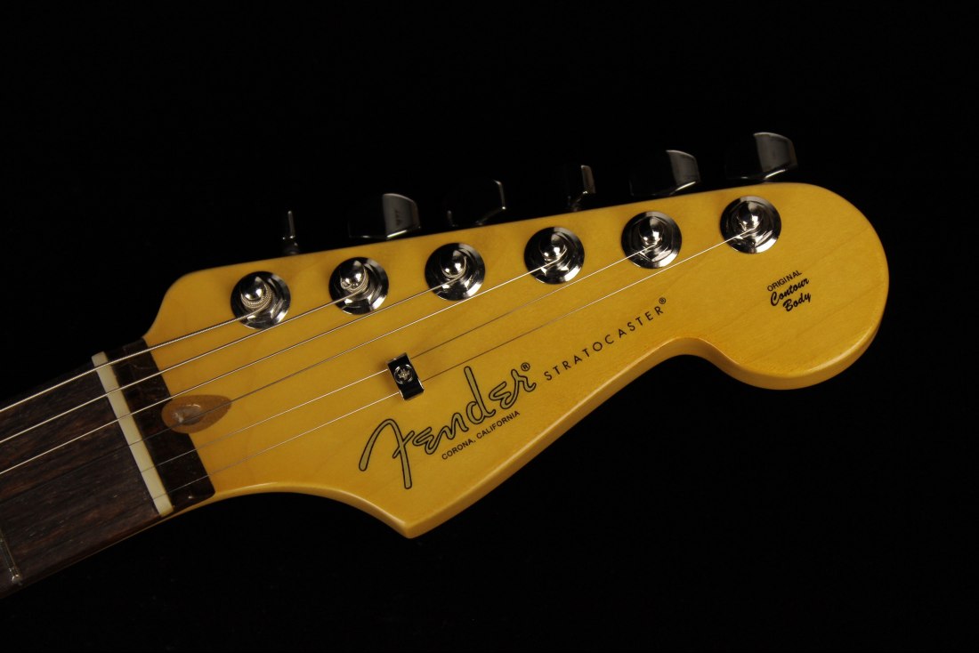 Fender American Professional II Stratocaster - RW OW