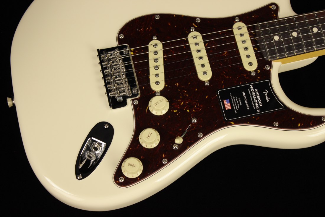 Fender American Professional II Stratocaster - RW OW