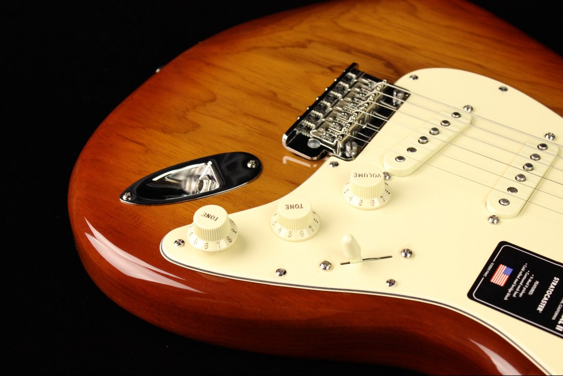 Fender American Professional II Stratocaster - MN SSB