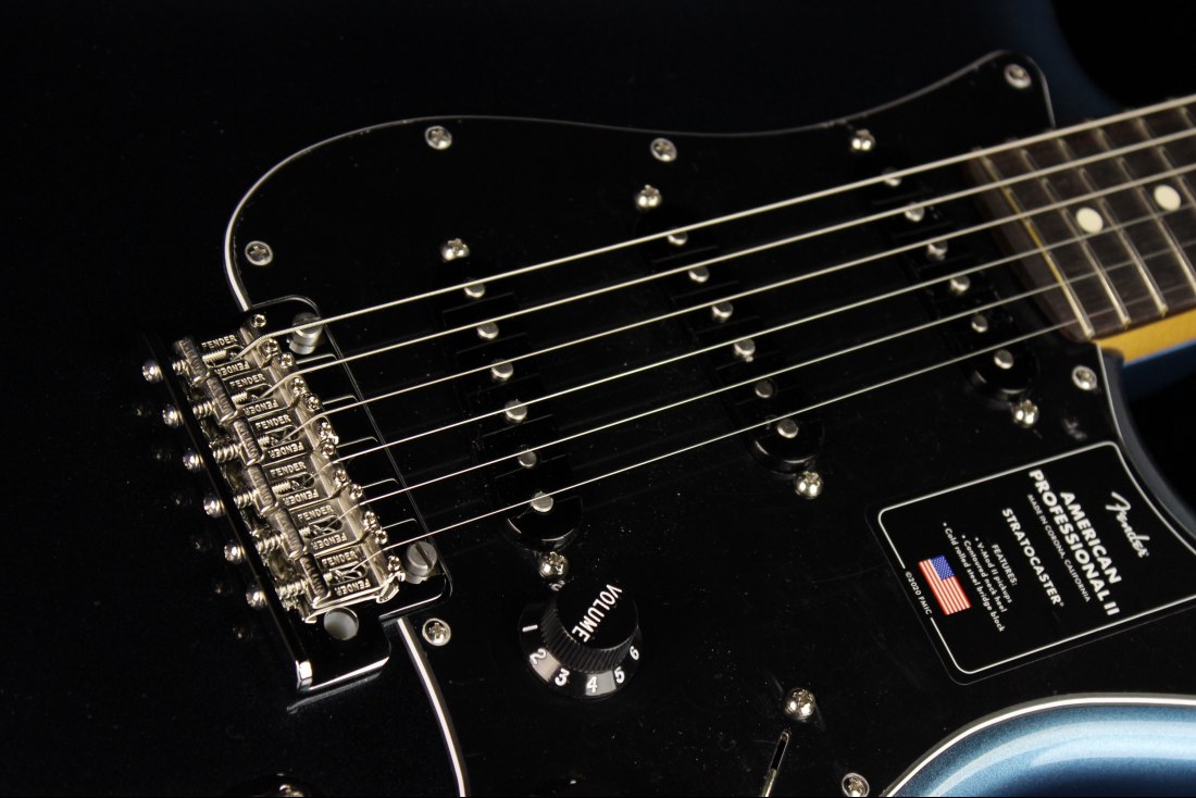 Fender American Professional II Stratocaster Dark Night (SN