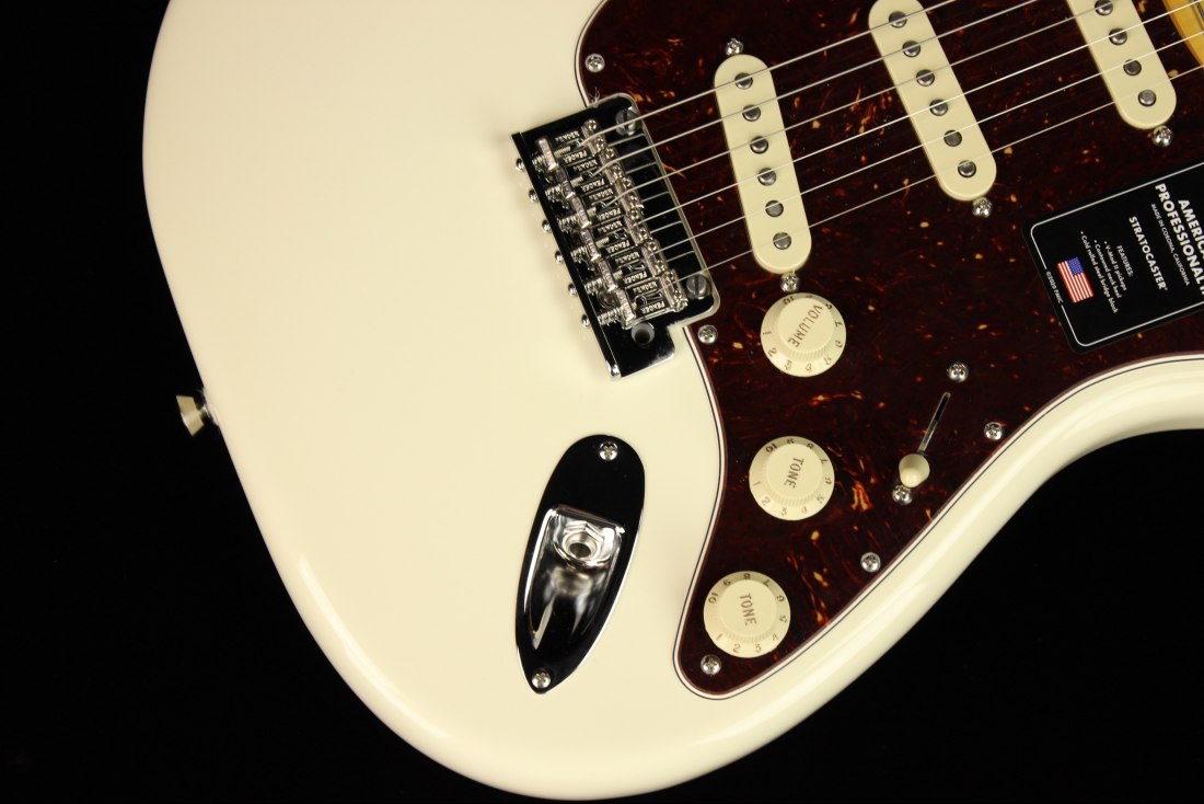 Fender American Professional II Stratocaster - MN OW