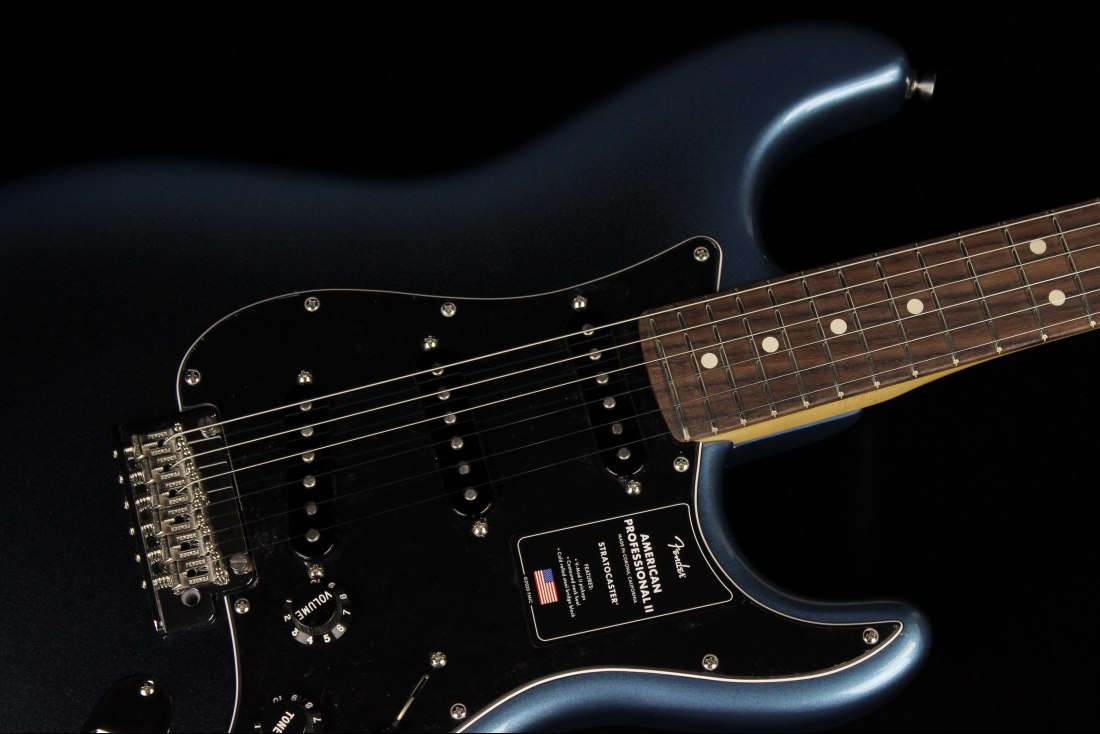 Fender American Professional II Stratocaster - RW DKN