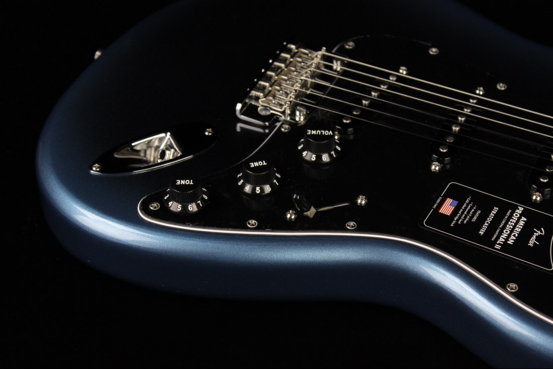 Fender American Professional II Stratocaster - RW DKN