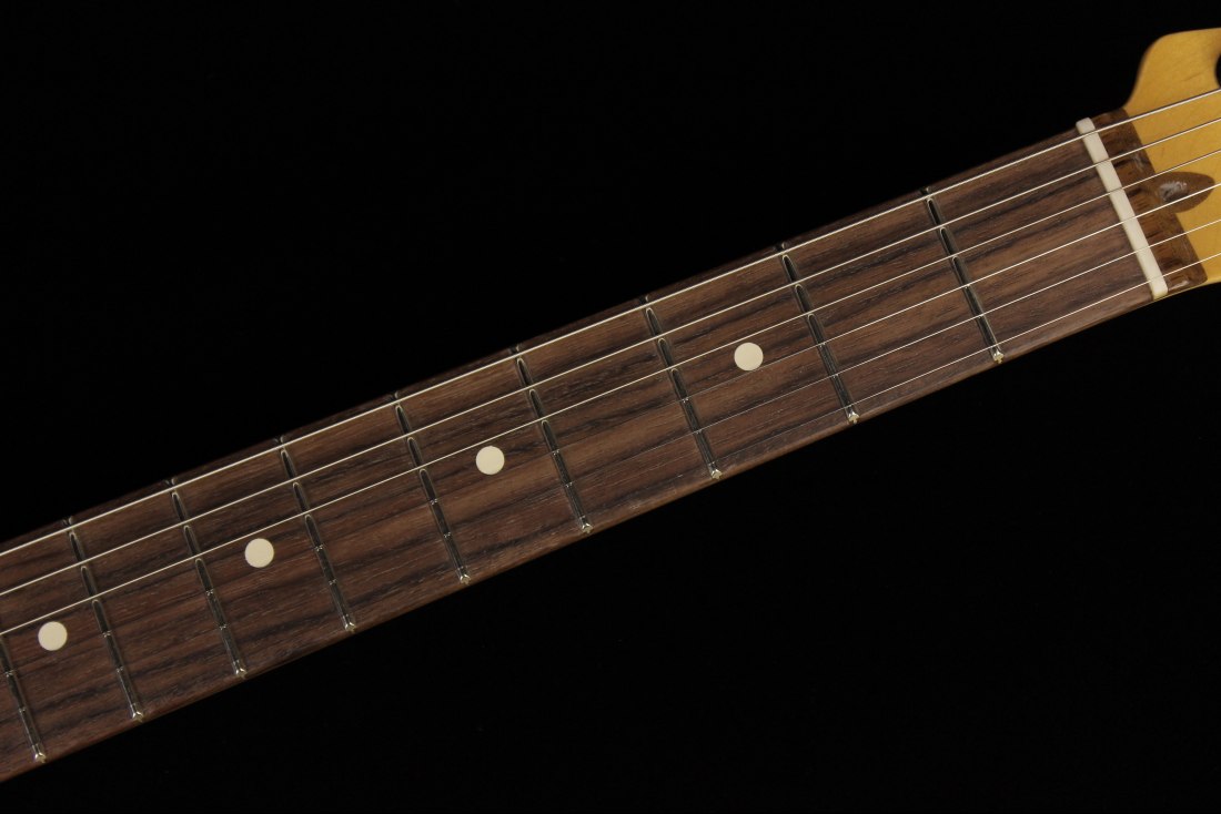 Fender American Professional II Stratocaster - RW DKN