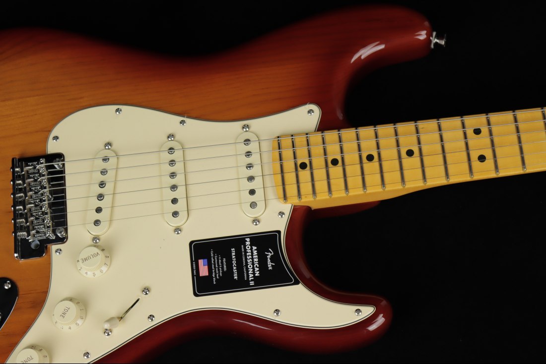 Fender American Professional II Stratocaster - MN SSB