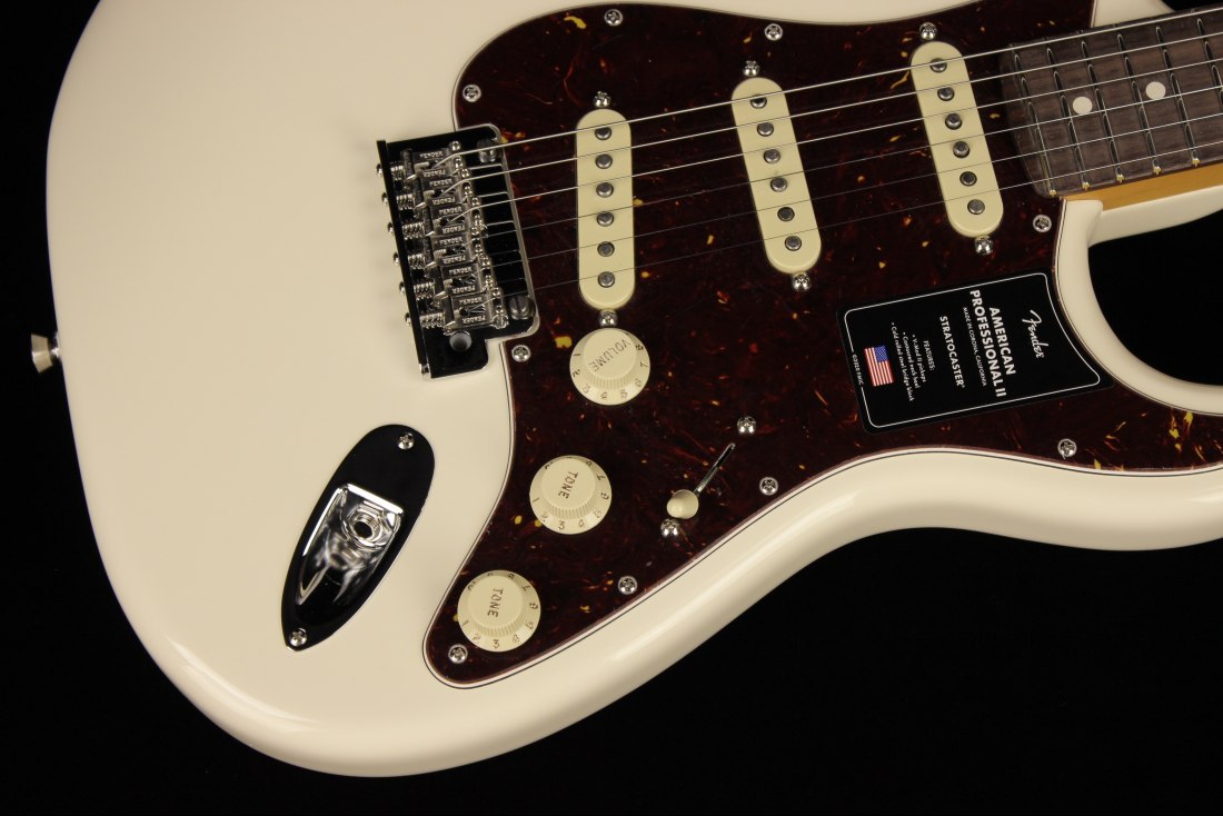 Fender American Professional II Stratocaster - RW OW