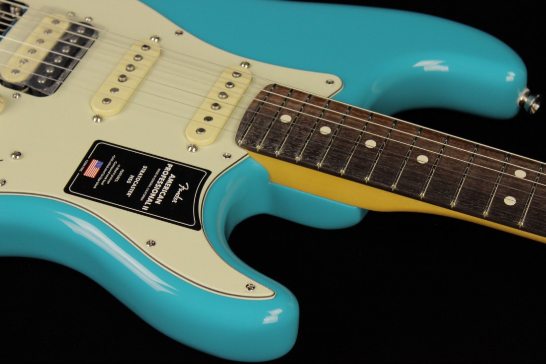 Fender American Professional II Stratocaster HSS - RW MBL