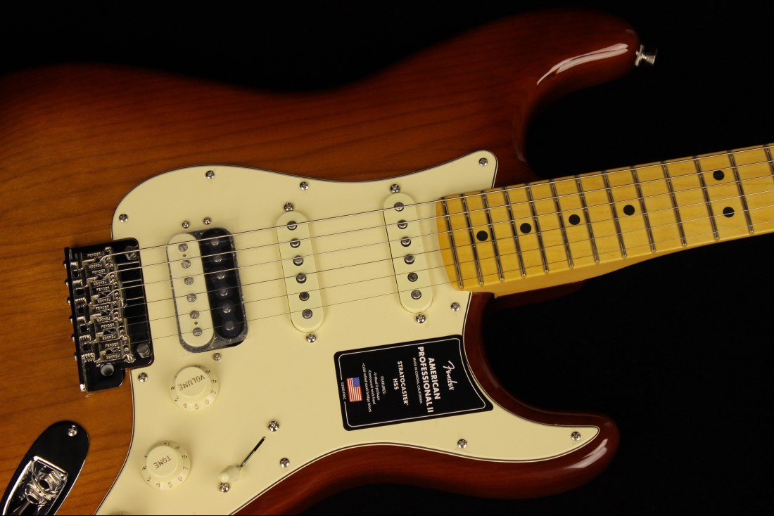 Fender American Professional II Stratocaster HSS - MN SSB