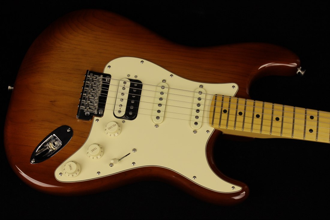 Fender American Professional II Stratocaster HSS - MN SSB