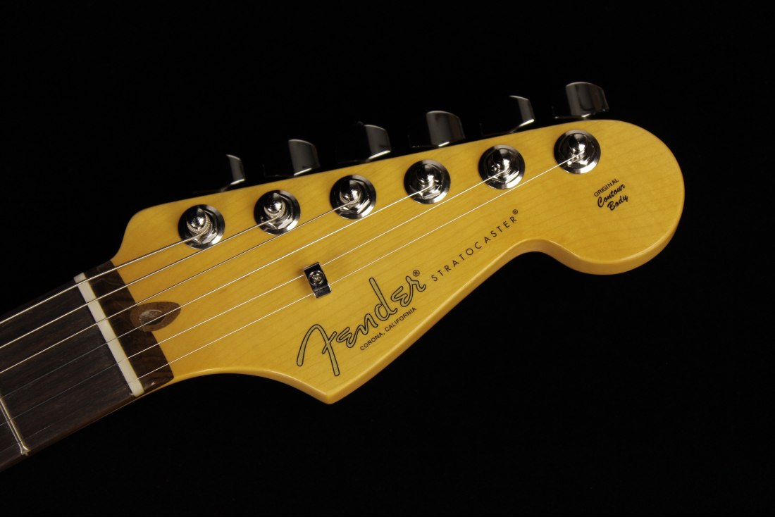 Fender American Professional II Stratocaster HSS - RW MBL