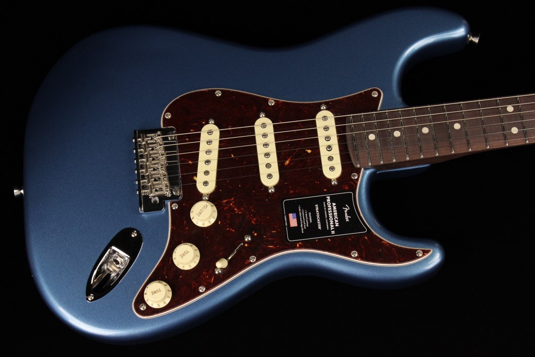Fender American Professional II Stratocaster Rosewood Neck Limited Edition - LPB