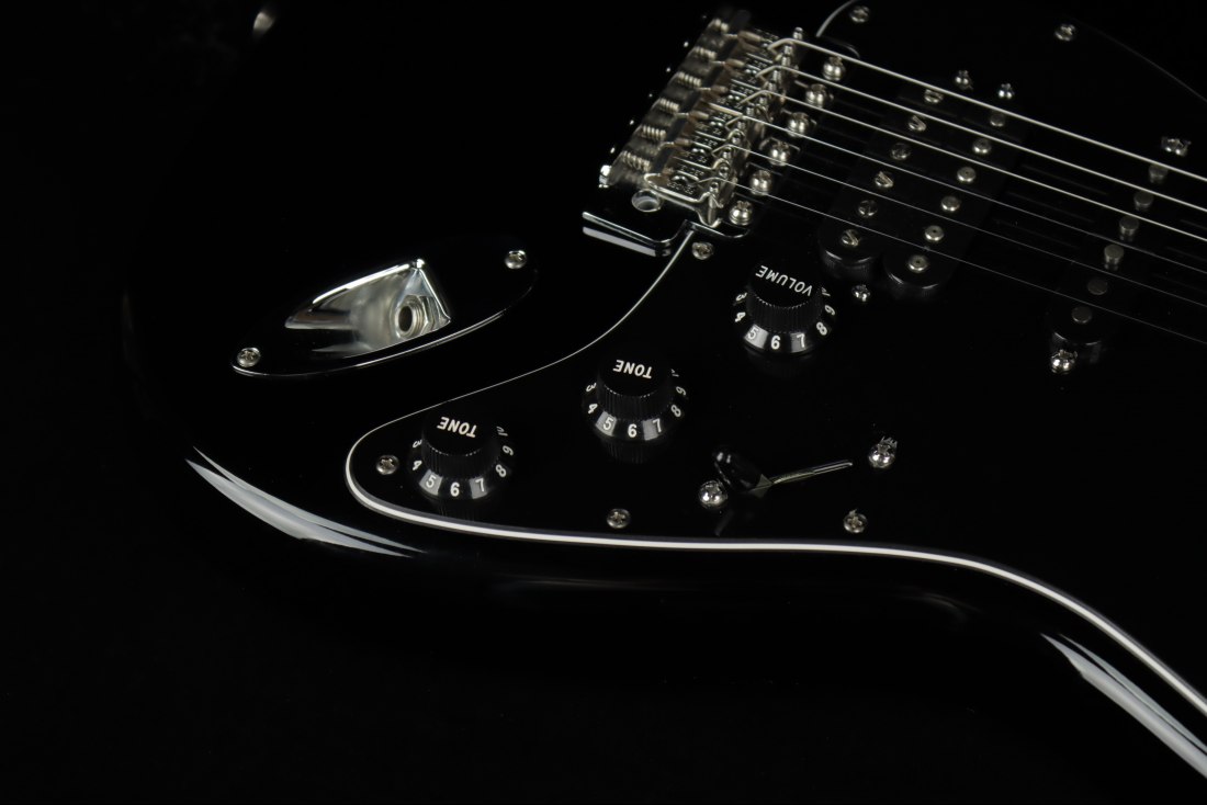 Fender American Special Stratocaster HSS - BK