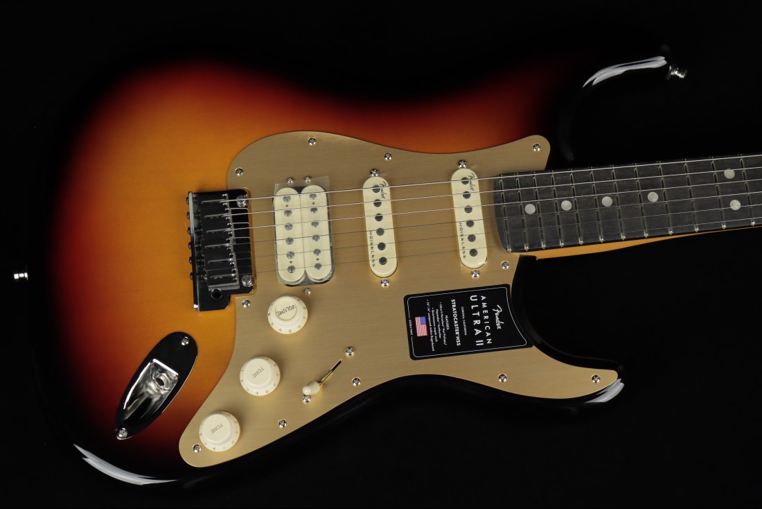 Fender American Ultra II Stratocaster HSS - EB ULB