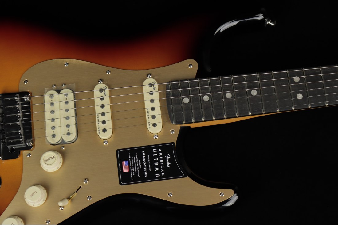 Fender American Ultra II Stratocaster HSS - EB ULB