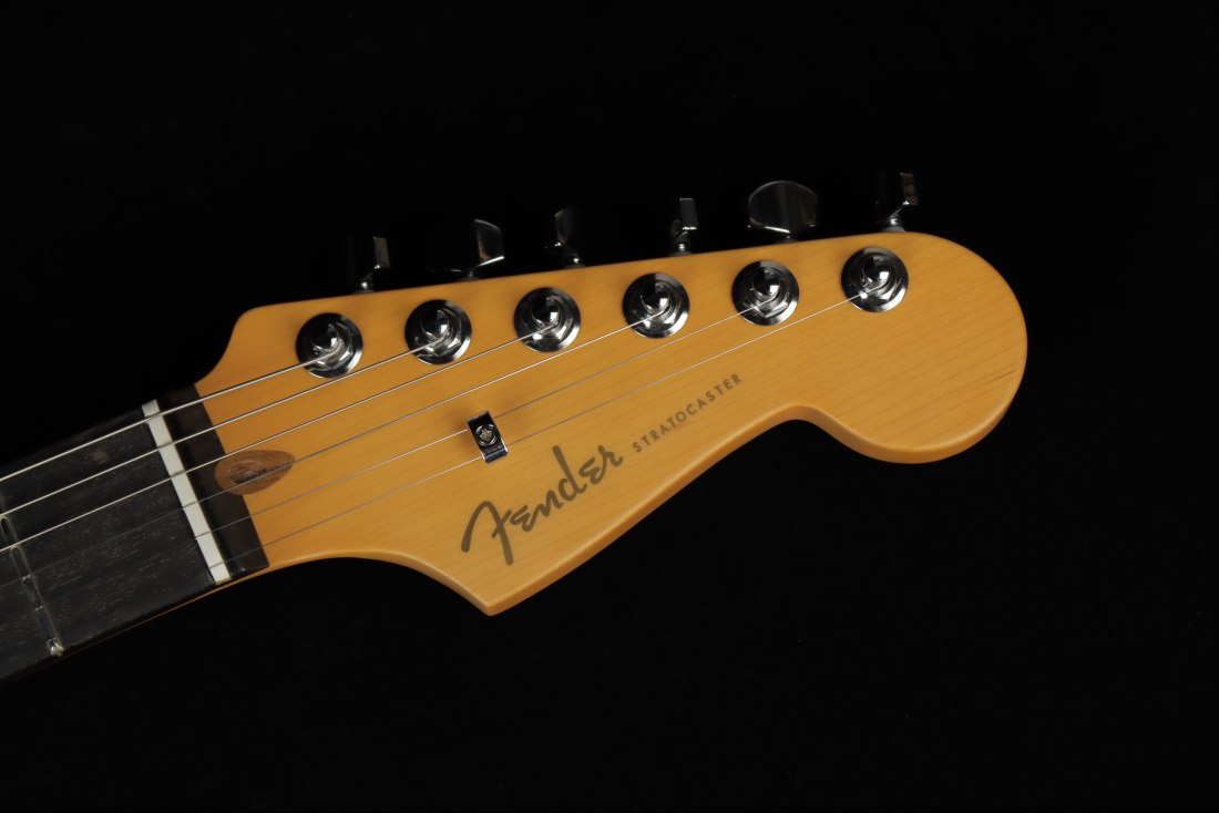 Fender American Ultra II Stratocaster HSS - EB ULB