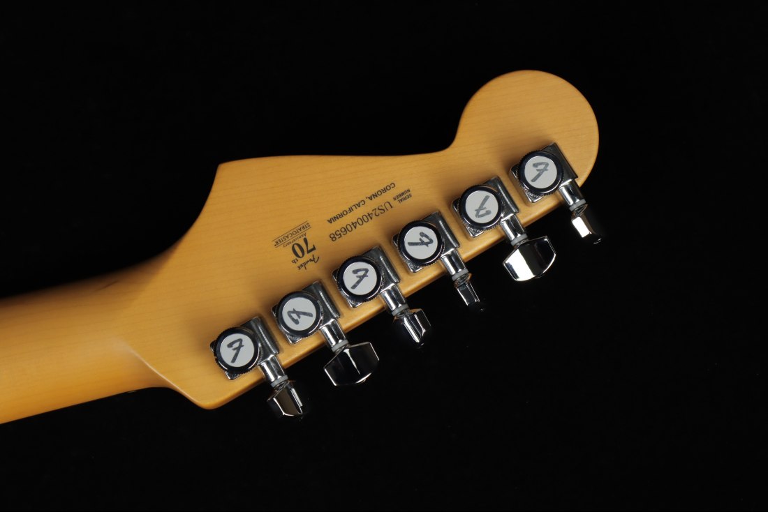 Fender American Ultra II Stratocaster HSS - EB ULB