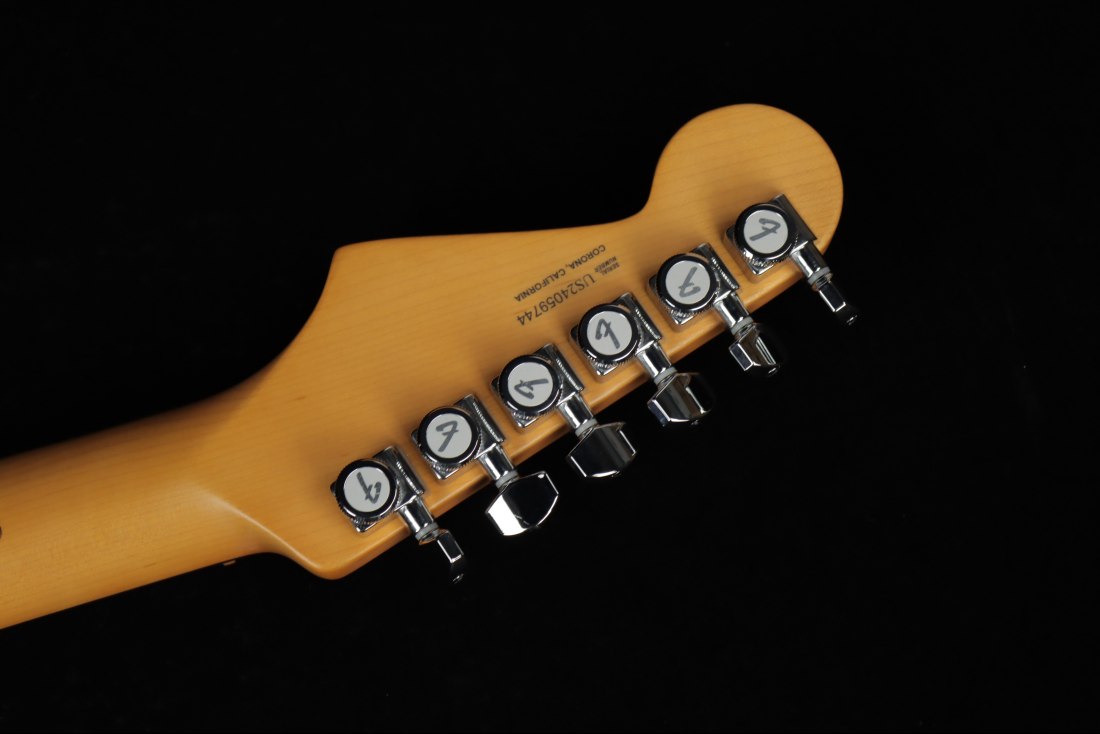 Fender American Ultra II Stratocaster HSS - EB ULB